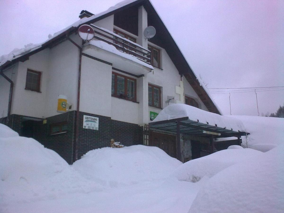 Hotel Penzion Pod Paprskem Staré Město Exterior foto