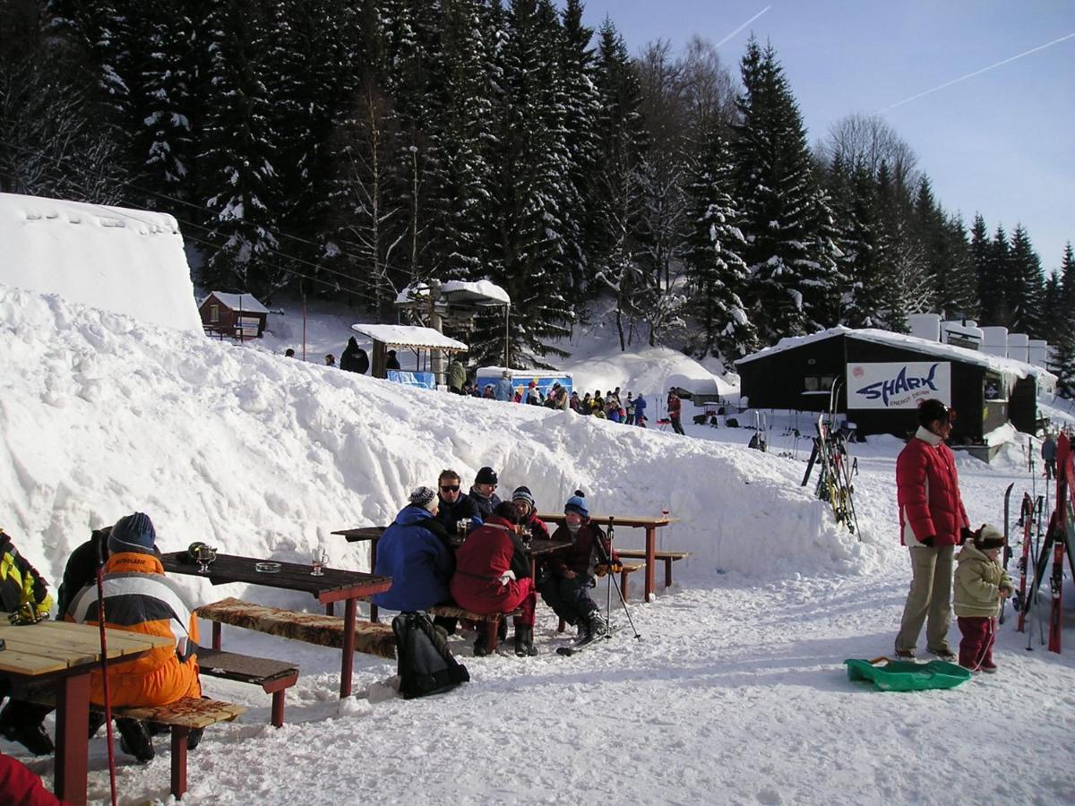Hotel Penzion Pod Paprskem Staré Město Exterior foto